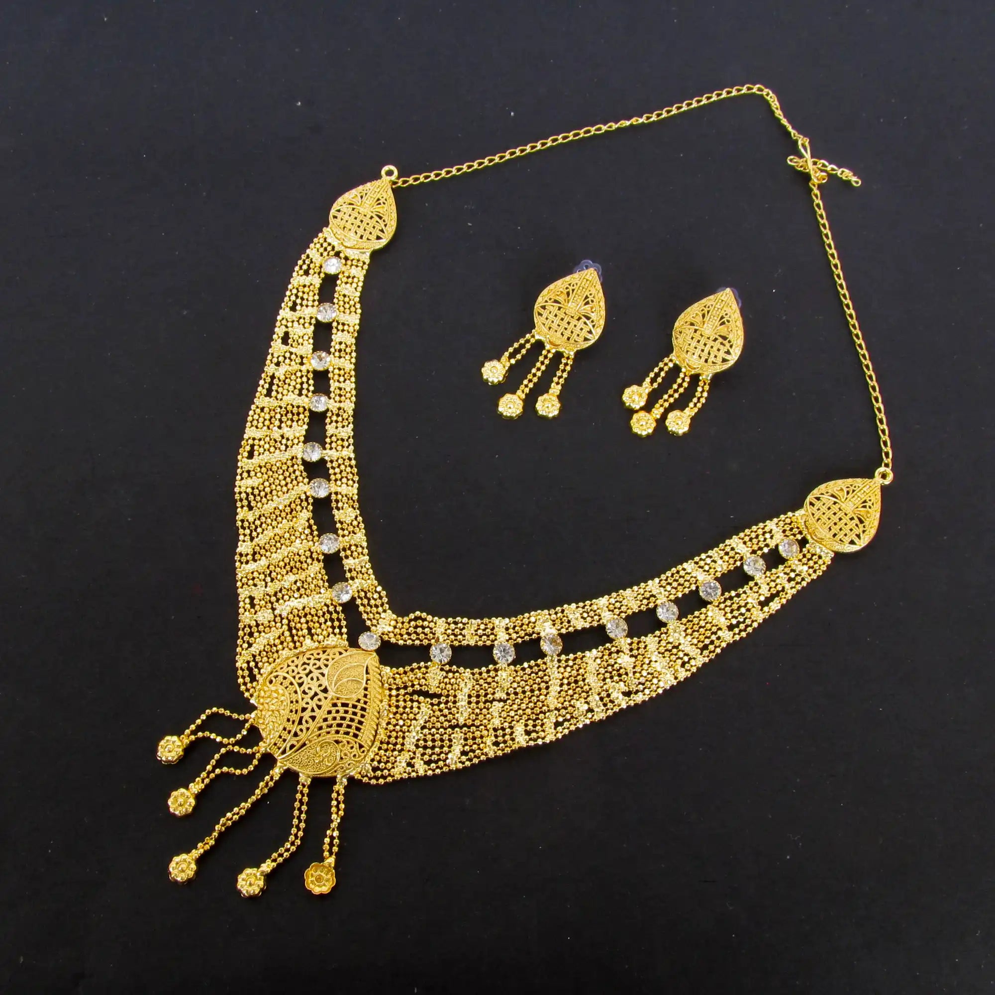 Traditional Indian necklace Jewelry
