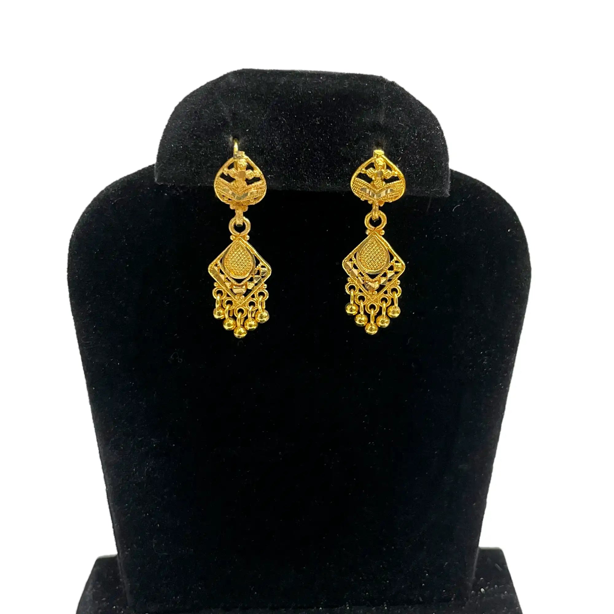 unique design earrings, drop earrings, ethinic earrings