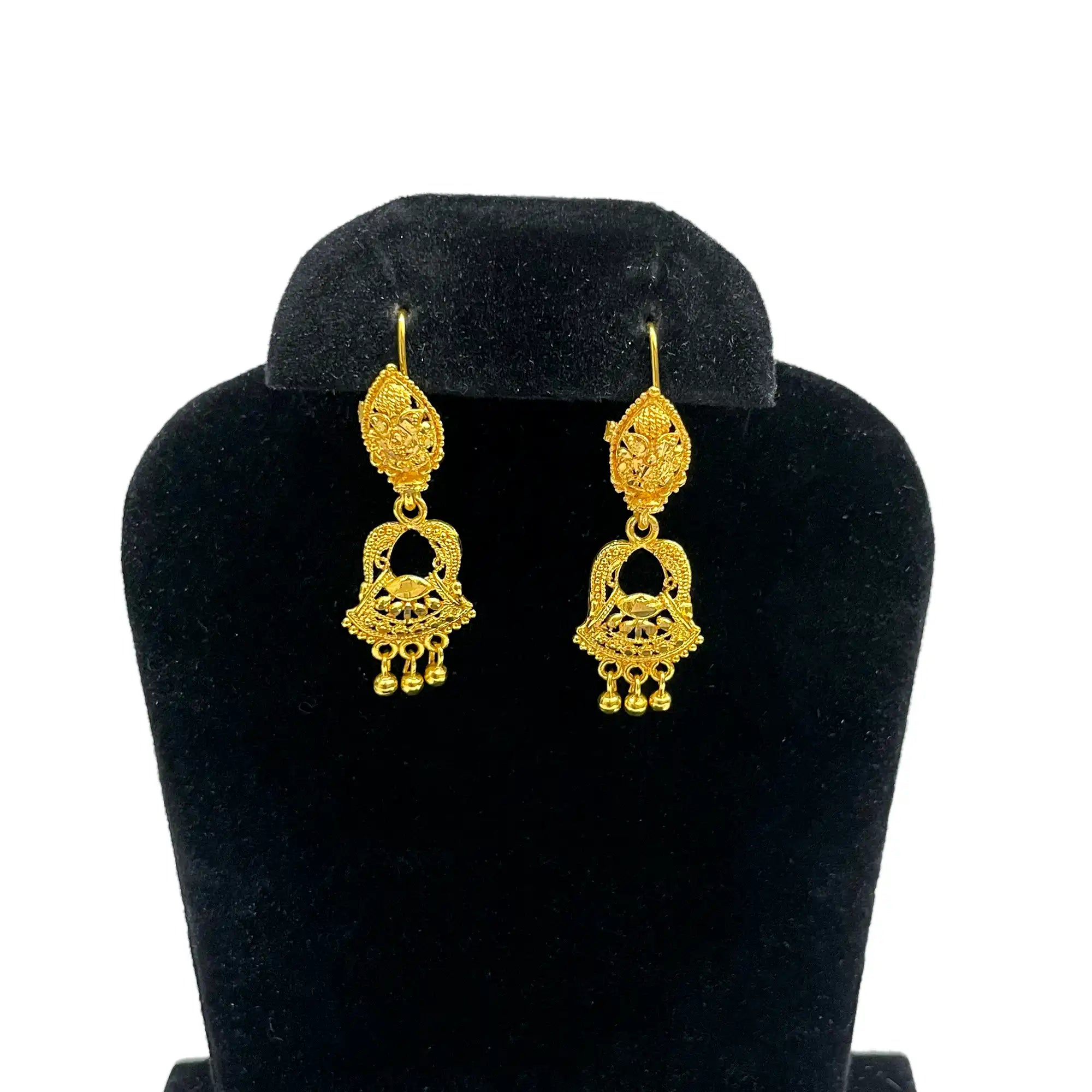 jhumka earrings, statement earrings, punjabi earrings, indian jewelry